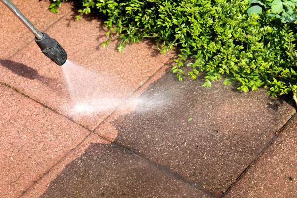 Best Deck Pressure Washing  in Lisbon, ME
